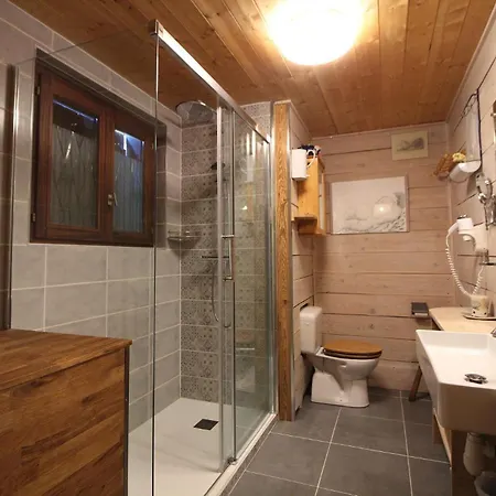 Bobech - Traditionnel Décor Bois, Très Chaleureux Et Convivial. Mae-3379 Tignes